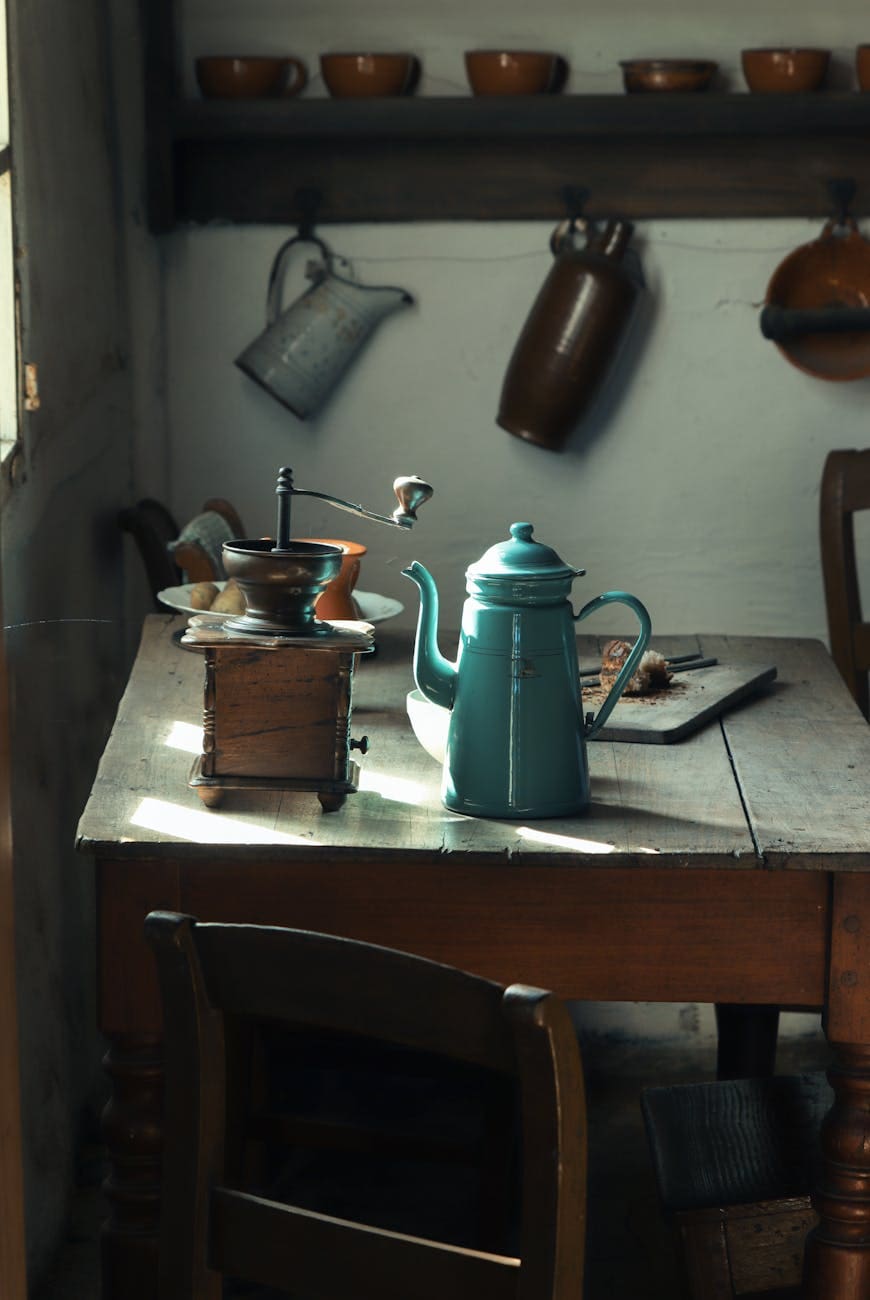 blue teapot